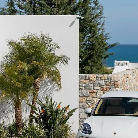 Villa Antonoglou Residences *