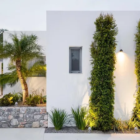 Villa Antonoglou Residences *