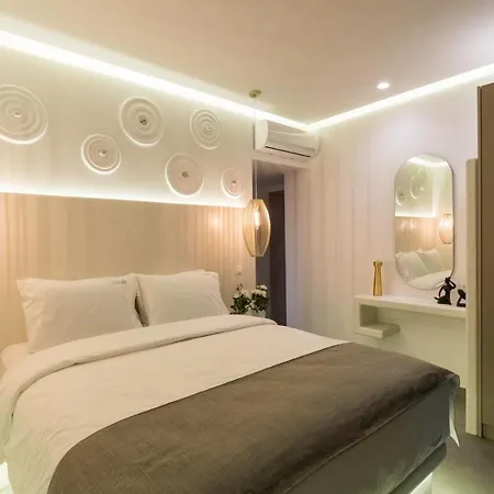 Antonoglou Residences *